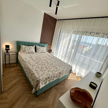 Mattoli * Crikvenica