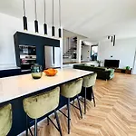 Mattoli * Crikvenica