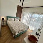 Mattoli * Crikvenica