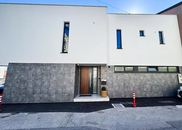 Mattoli Villa *