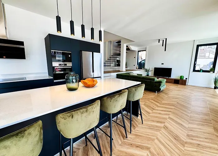 Mattoli * קריקווניצה